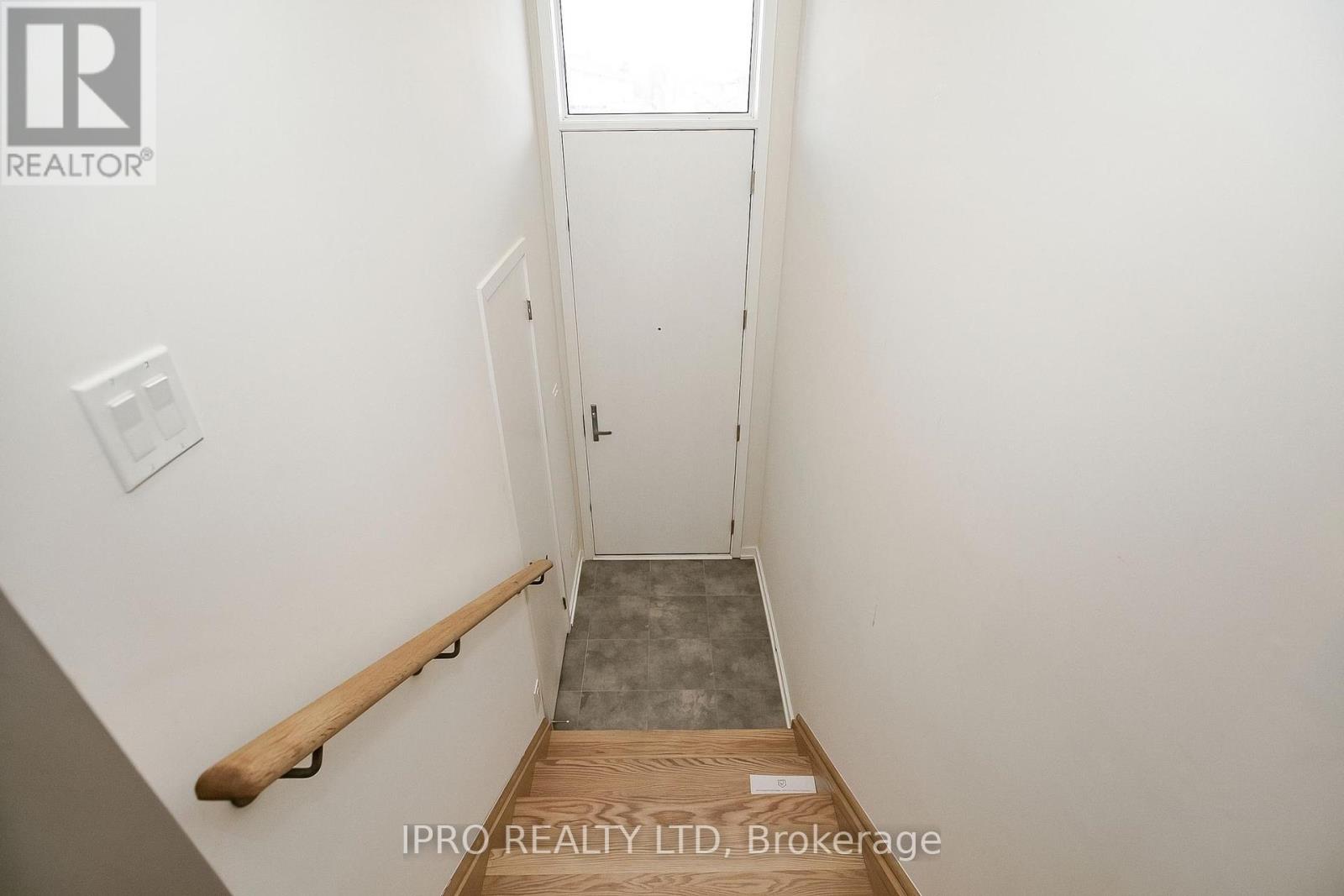 138 Landsbridge Street, Caledon, Ontario  L7E 2E1 - Photo 6 - W12211327