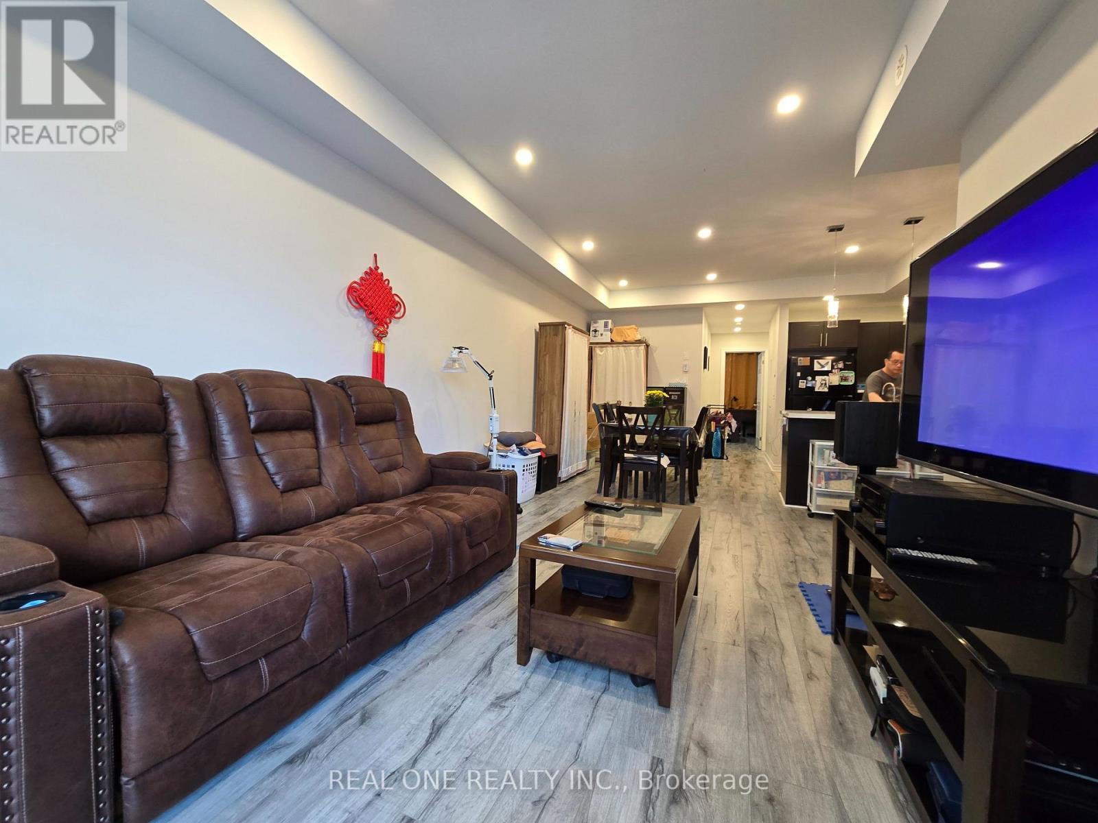 12-02 - 2420 Baronwood Dr Drive, Oakville, Ontario  L6M 0J7 - Photo 11 - W12211338