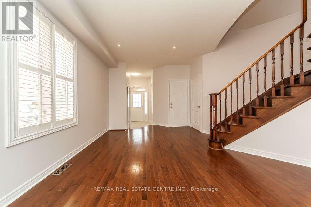 3317 Stoney Crescent, Mississauga, Ontario  L5M 0N6 - Photo 13 - W12211342