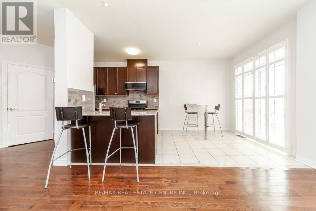 3317 Stoney Crescent, Mississauga, Ontario  L5M 0N6 - Photo 15 - W12211342