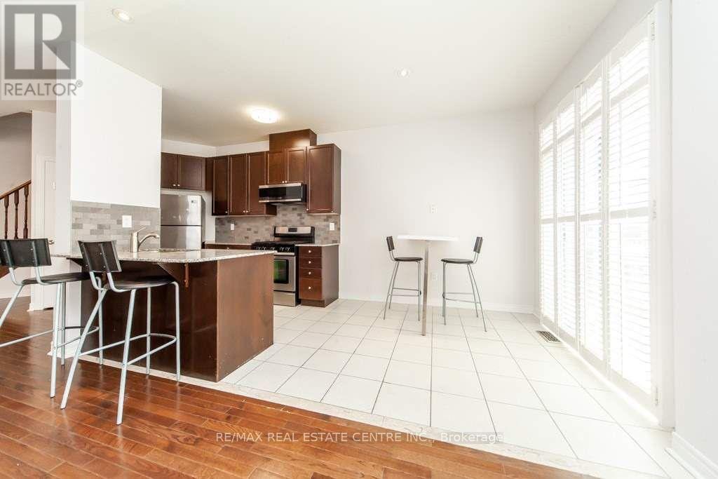 3317 Stoney Crescent, Mississauga, Ontario  L5M 0N6 - Photo 16 - W12211342