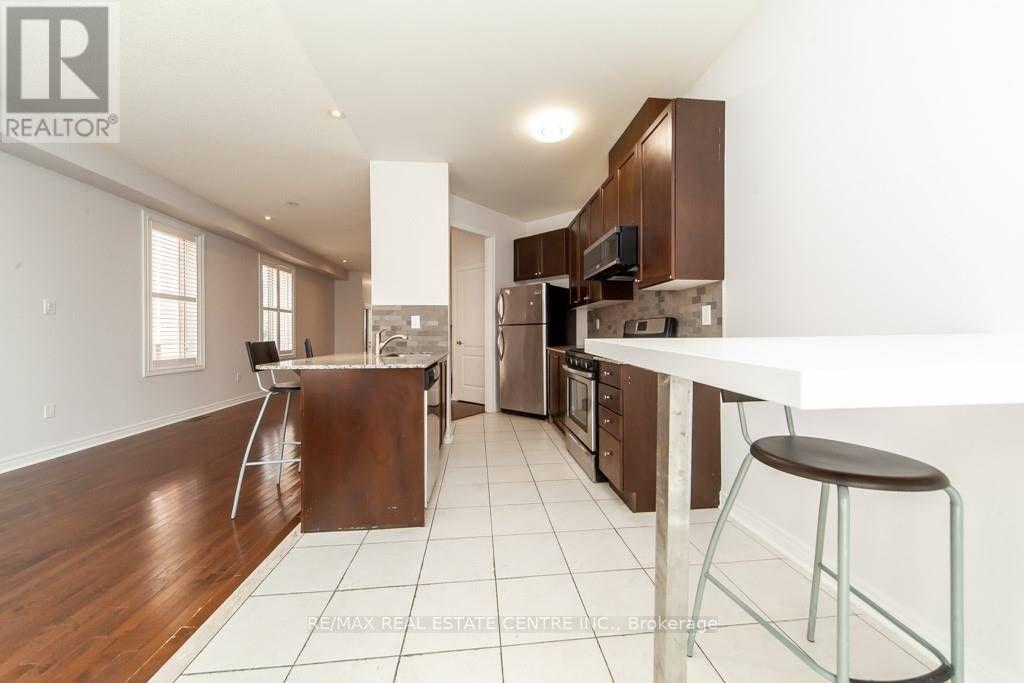 3317 Stoney Crescent, Mississauga, Ontario  L5M 0N6 - Photo 18 - W12211342