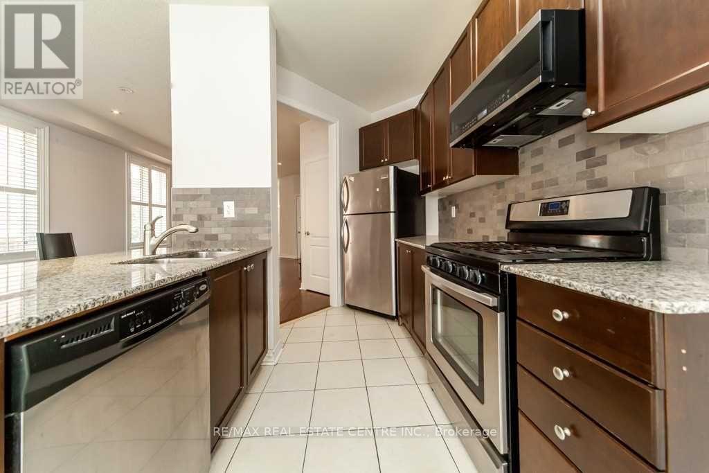 3317 Stoney Crescent, Mississauga, Ontario  L5M 0N6 - Photo 20 - W12211342
