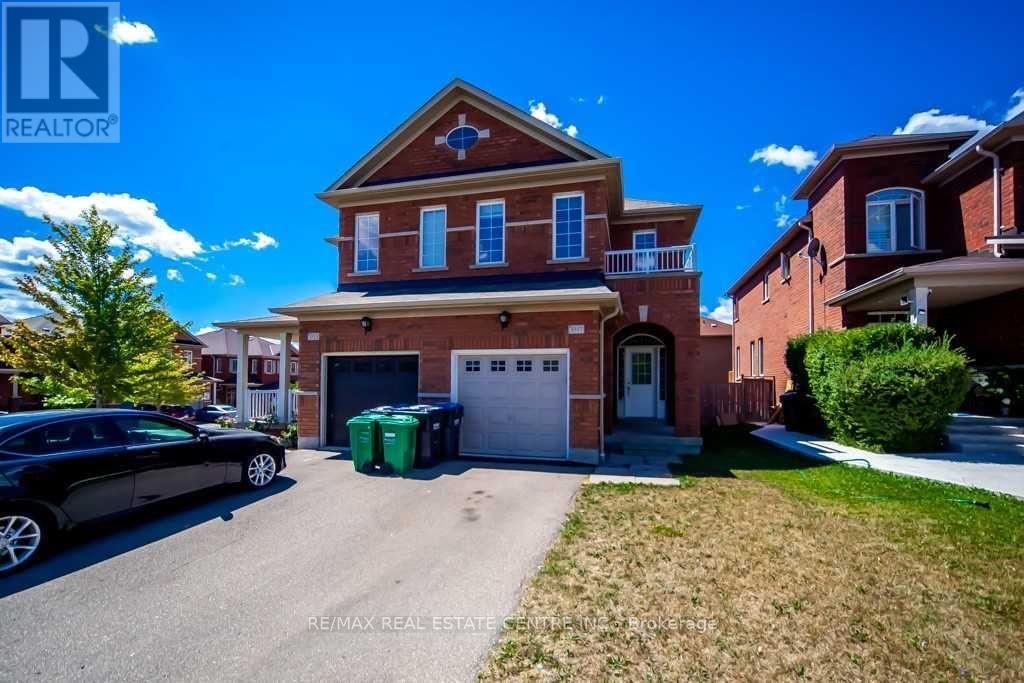 3317 Stoney Crescent, Mississauga, Ontario  L5M 0N6 - Photo 3 - W12211342