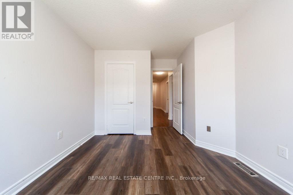 3317 Stoney Crescent, Mississauga, Ontario  L5M 0N6 - Photo 31 - W12211342