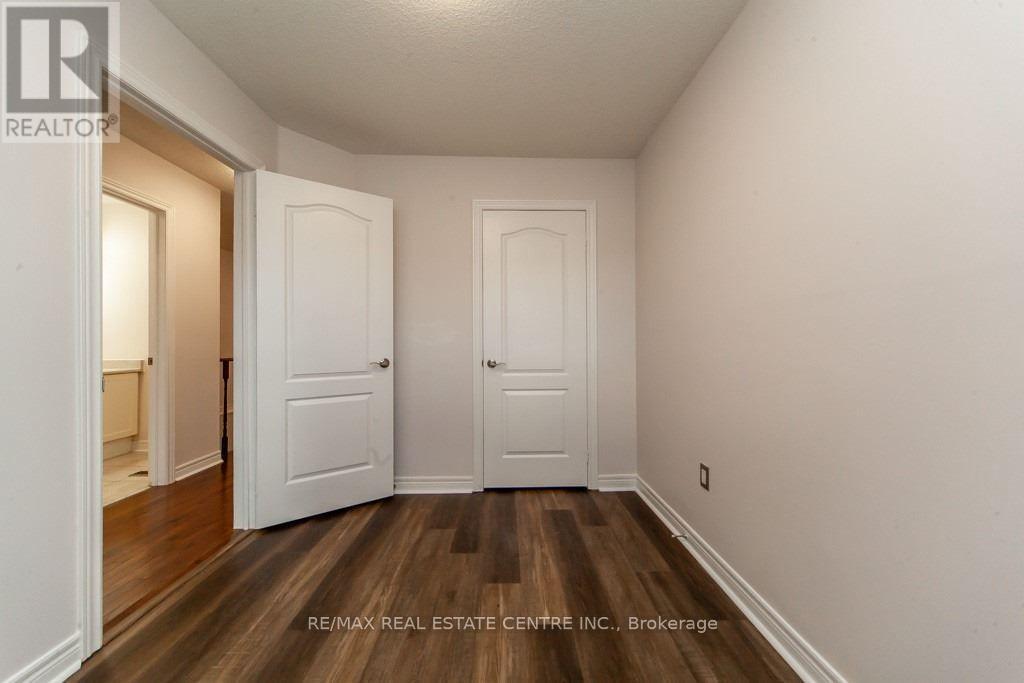 3317 Stoney Crescent, Mississauga, Ontario  L5M 0N6 - Photo 32 - W12211342
