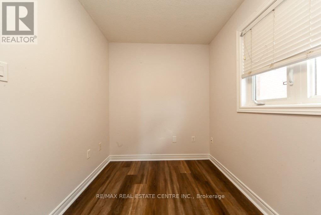 3317 Stoney Crescent, Mississauga, Ontario  L5M 0N6 - Photo 33 - W12211342