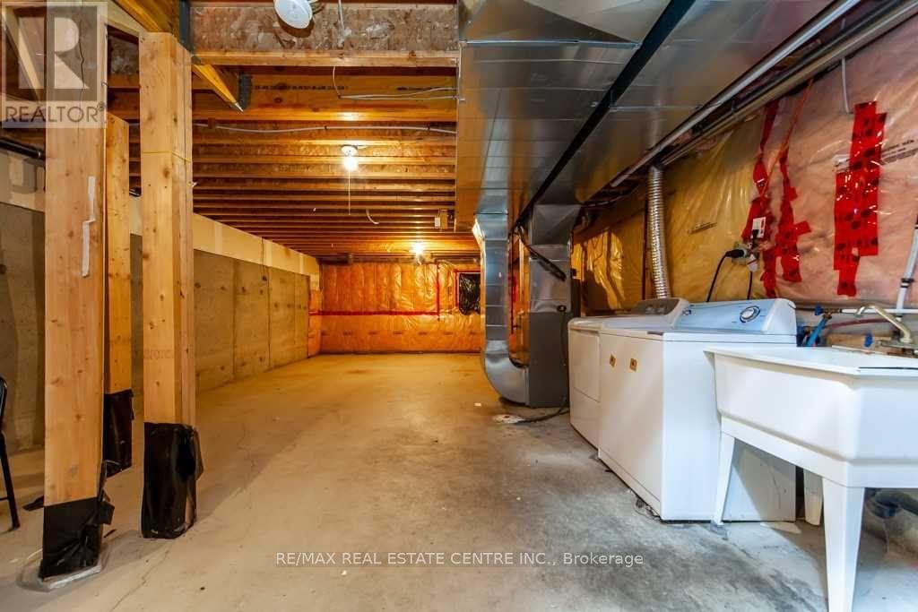 3317 Stoney Crescent, Mississauga, Ontario  L5M 0N6 - Photo 36 - W12211342
