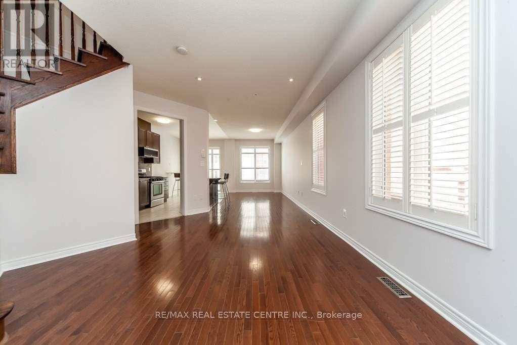 3317 Stoney Crescent, Mississauga, Ontario  L5M 0N6 - Photo 6 - W12211342