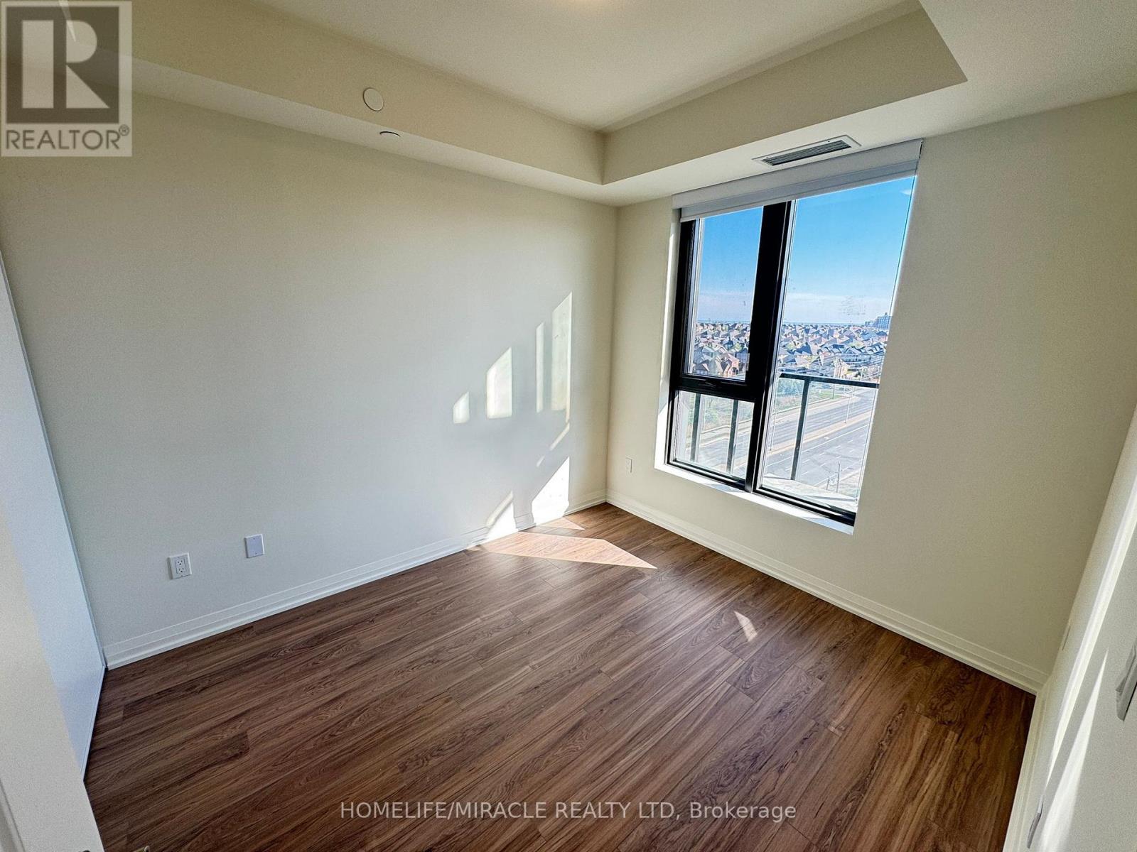 1008 - 3006 William Cutmore Boulevard, Oakville, Ontario  L6H 8A4 - Photo 13 - W12211351