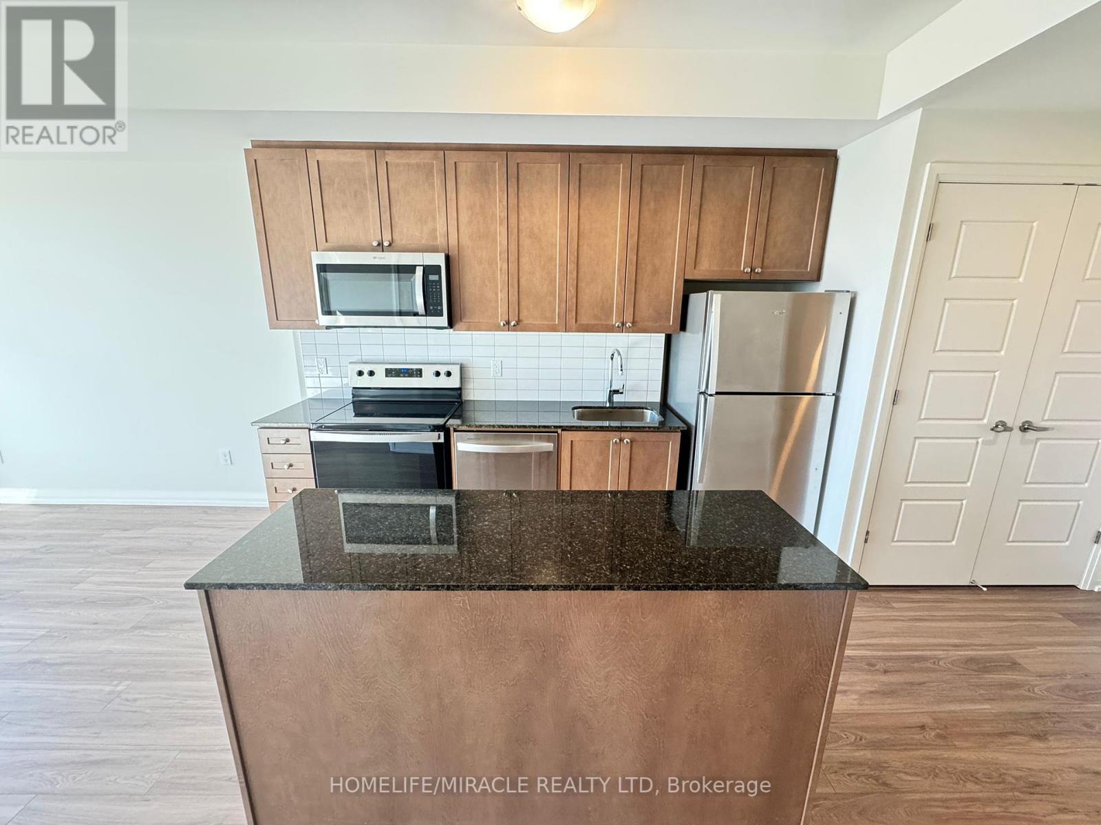 1008 - 3006 William Cutmore Boulevard, Oakville, Ontario  L6H 8A4 - Photo 5 - W12211351