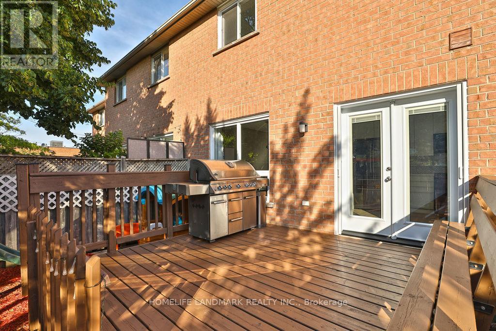 4484 Virtue Court, Burlington (Shoreacres), Ontario  L7L 6J9 - Photo 13 - W12211352