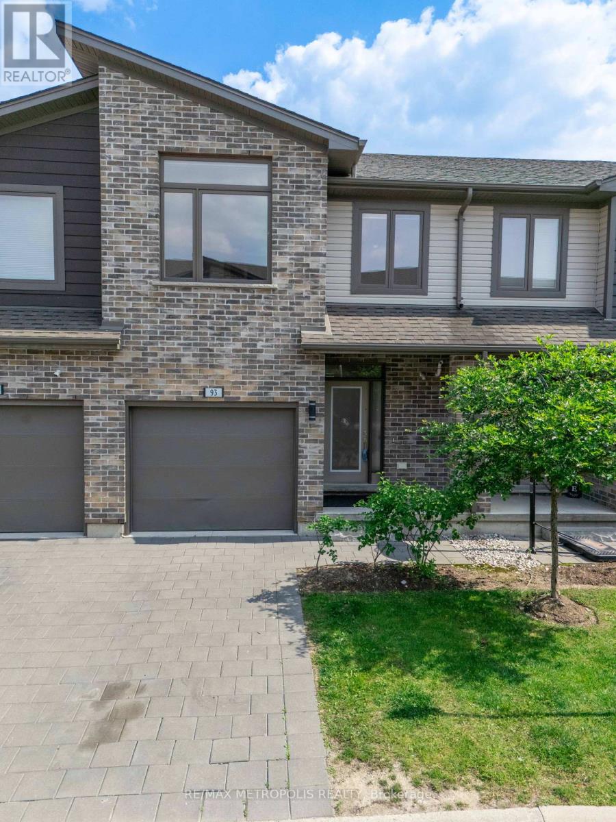 93 - 1960 Dalmagarry Road, London North (North E), Ontario  N6G 5B1 - Photo 2 - X12211335