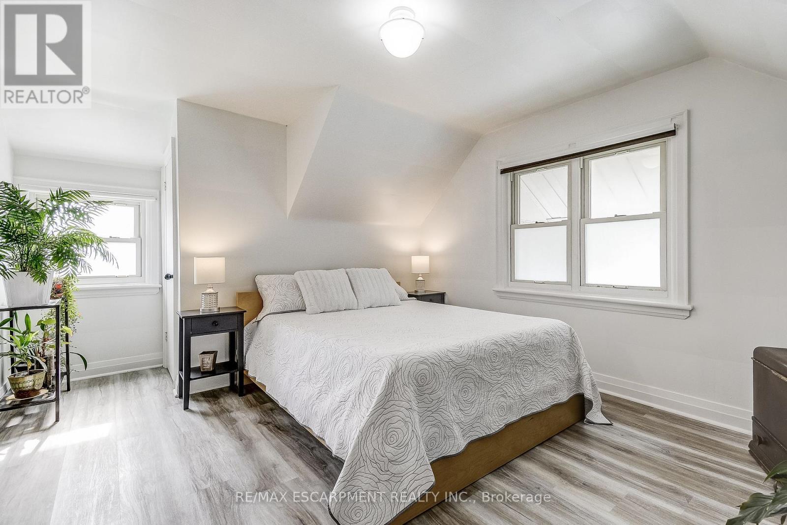 14 Walker Avenue, Hamilton, Ontario  L8G 1S6 - Photo 24 - X12211353