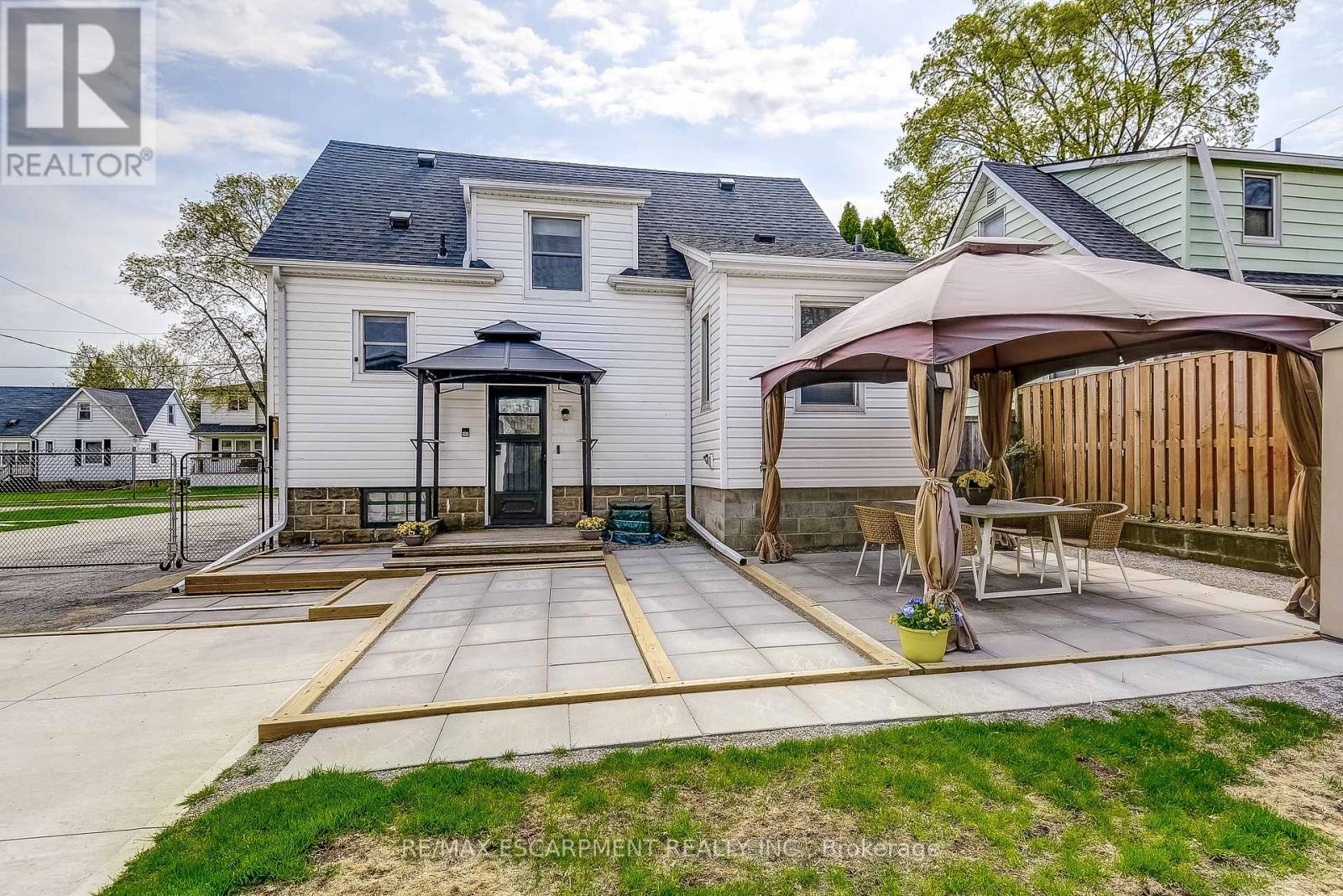 14 Walker Avenue, Hamilton, Ontario  L8G 1S6 - Photo 31 - X12211353