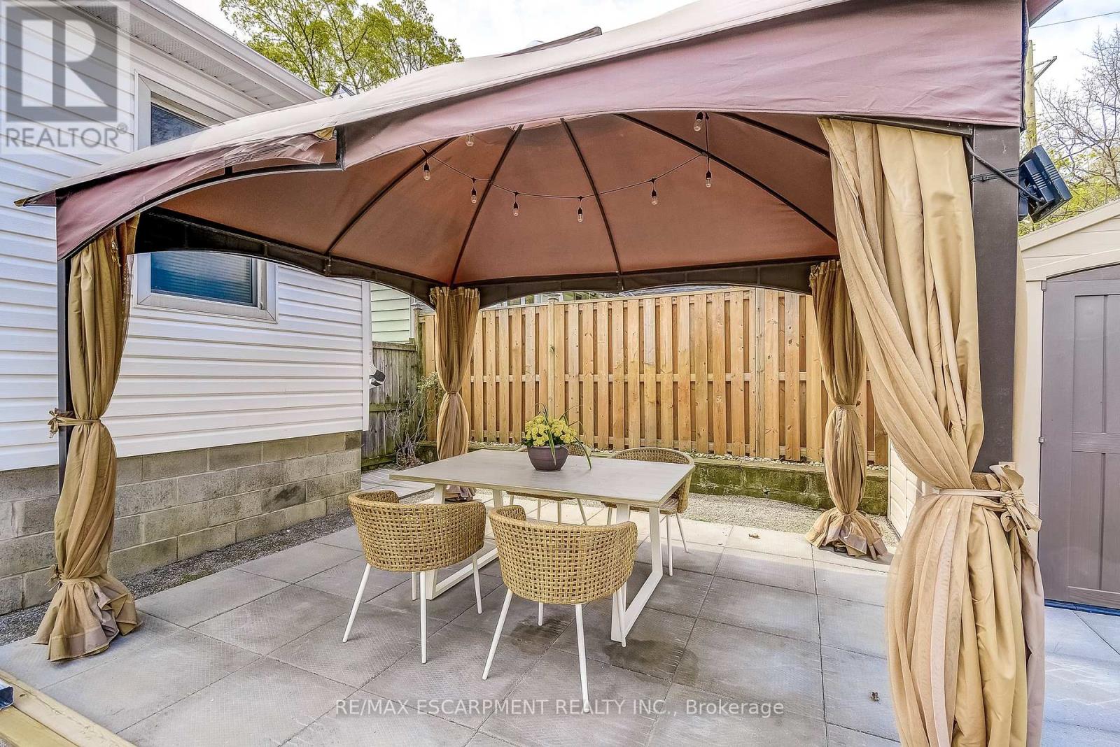 14 Walker Avenue, Hamilton, Ontario  L8G 1S6 - Photo 32 - X12211353