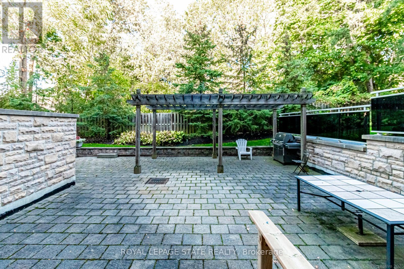 310 - 125 Wilson Street W, Hamilton (Ancaster), Ontario  L9G 0B3 - Photo 32 - X12211355
