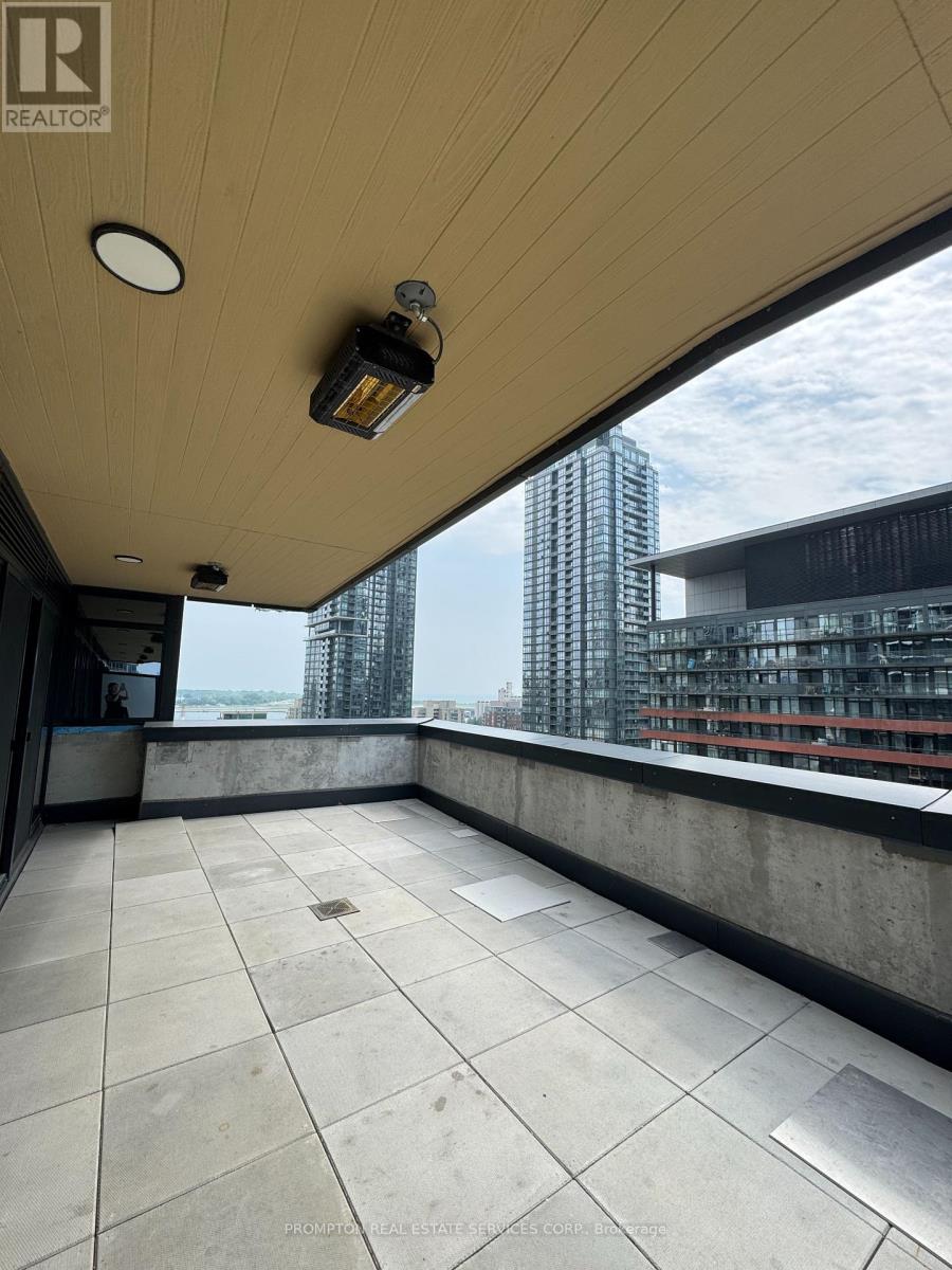 1501 - 3 Concord Cityplace Way, Toronto, Ontario  M5V 0X3 - Photo 16 - C12205633