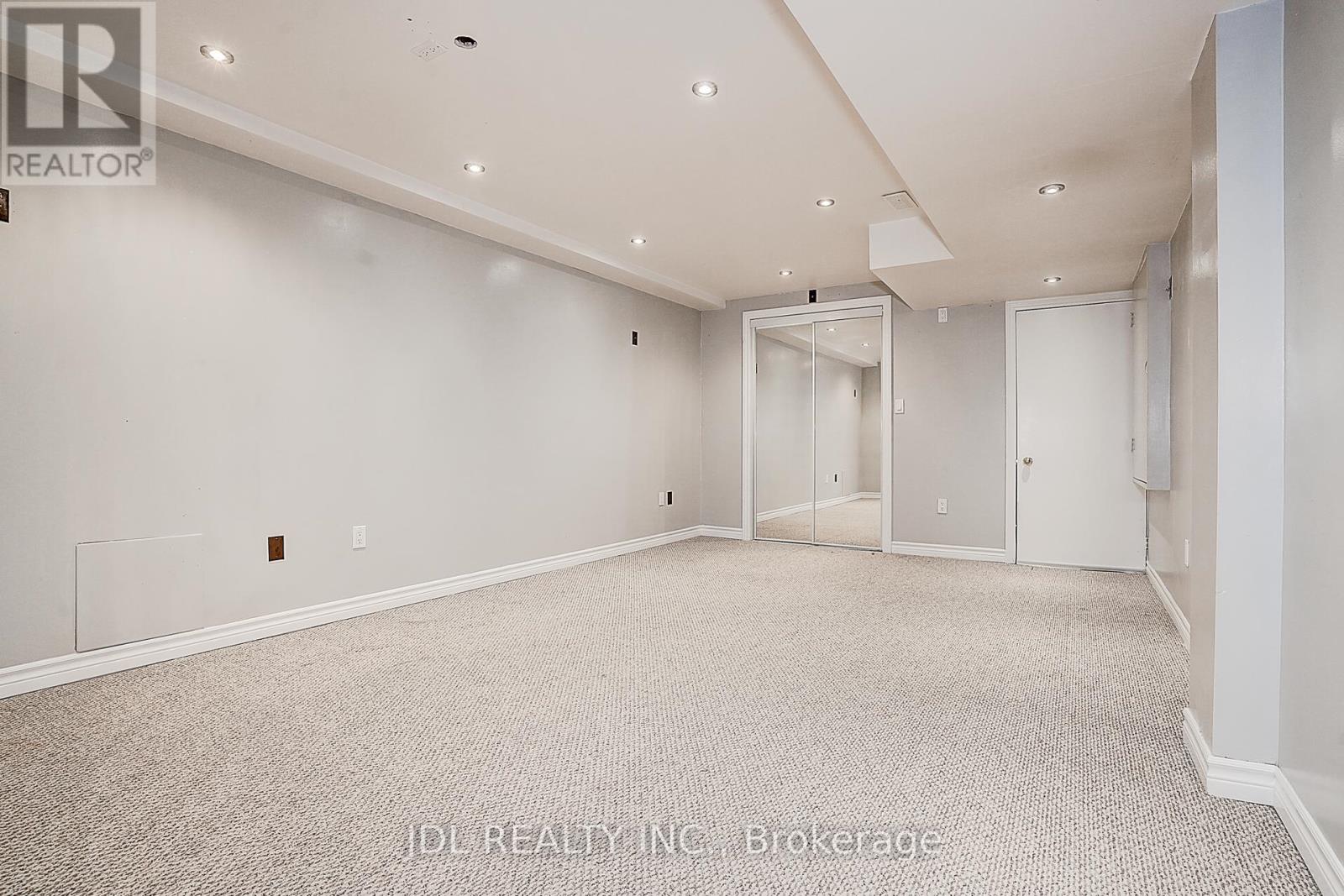 64 Pillar Rock Crescent, Markham, Ontario  L6C 3H4 - Photo 32 - N12182977