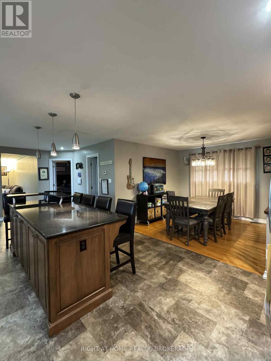 11191 Lakeshore Road, Wainfleet, Ontario  L3K 5V4 - Photo 7 - X12211122