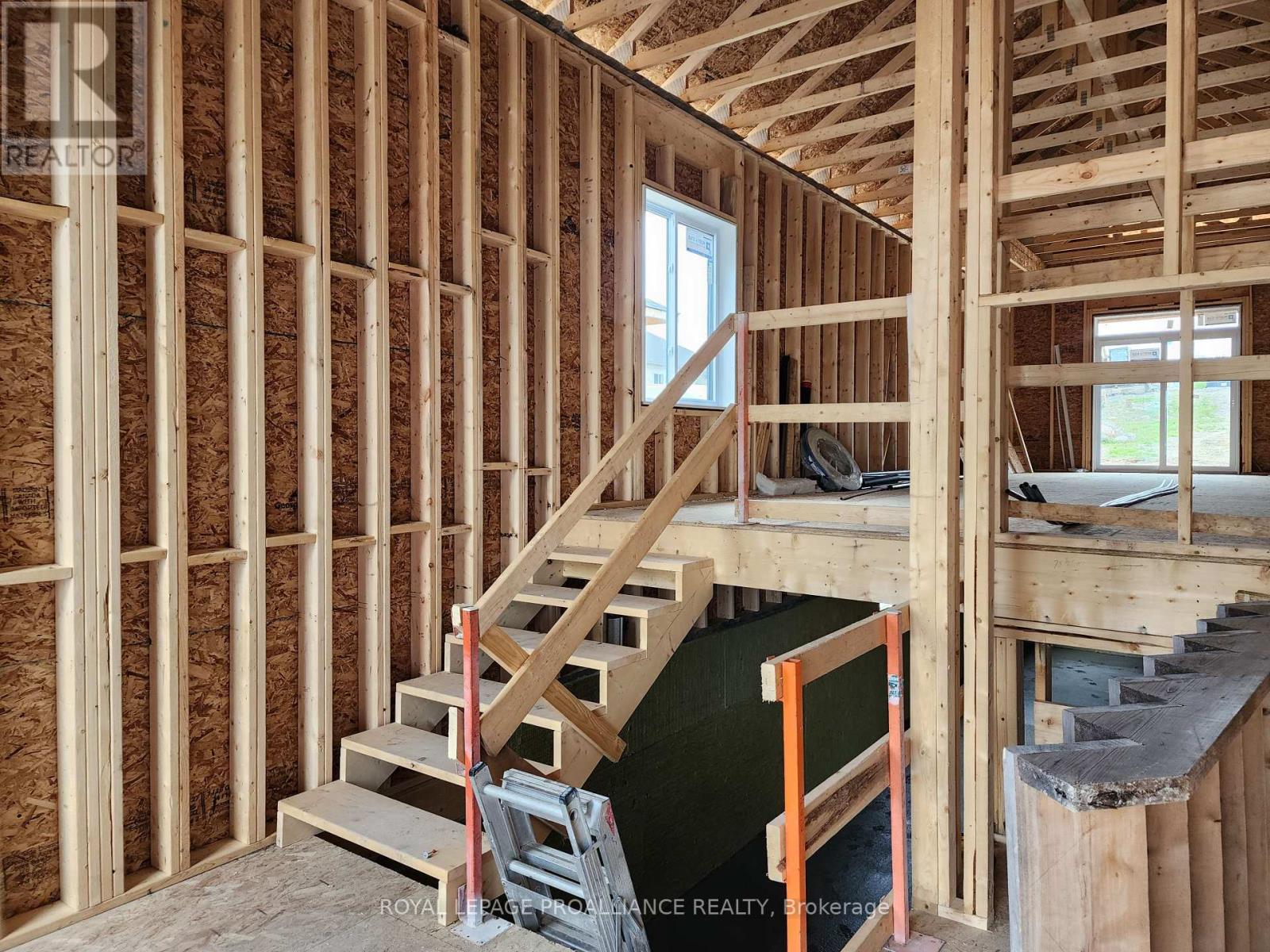 18 Cedarwood Street, Quinte West, Ontario  K0K 2C0 - Photo 5 - X12209309