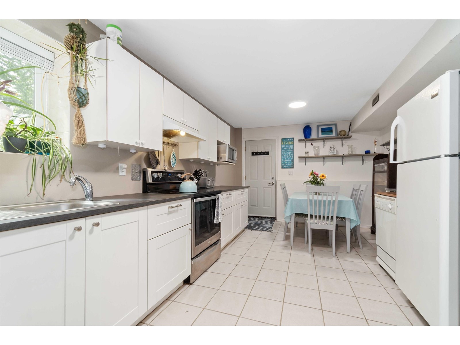 7595 143 Street, Surrey, British Columbia  V3W 5P2 - Photo 5 - R3013507