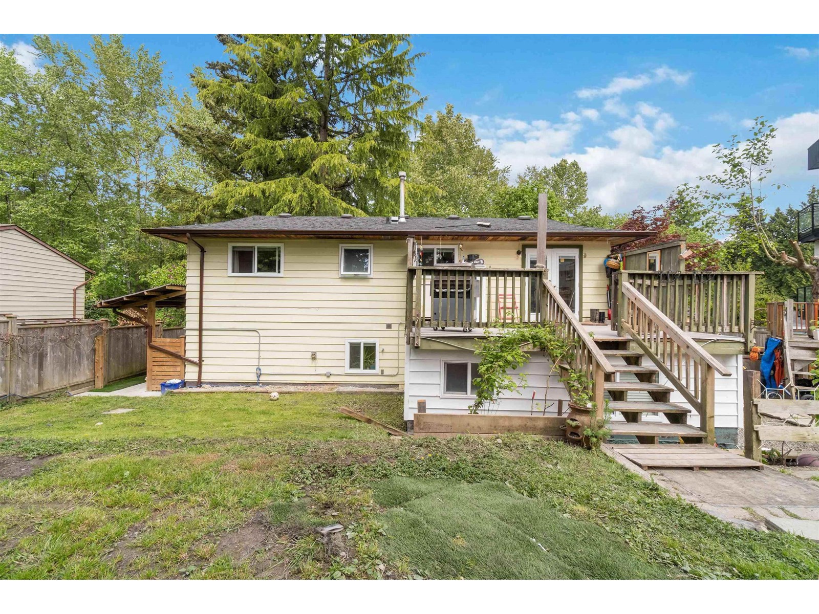 7595 143 Street, Surrey, British Columbia  V3W 5P2 - Photo 2 - R3013507