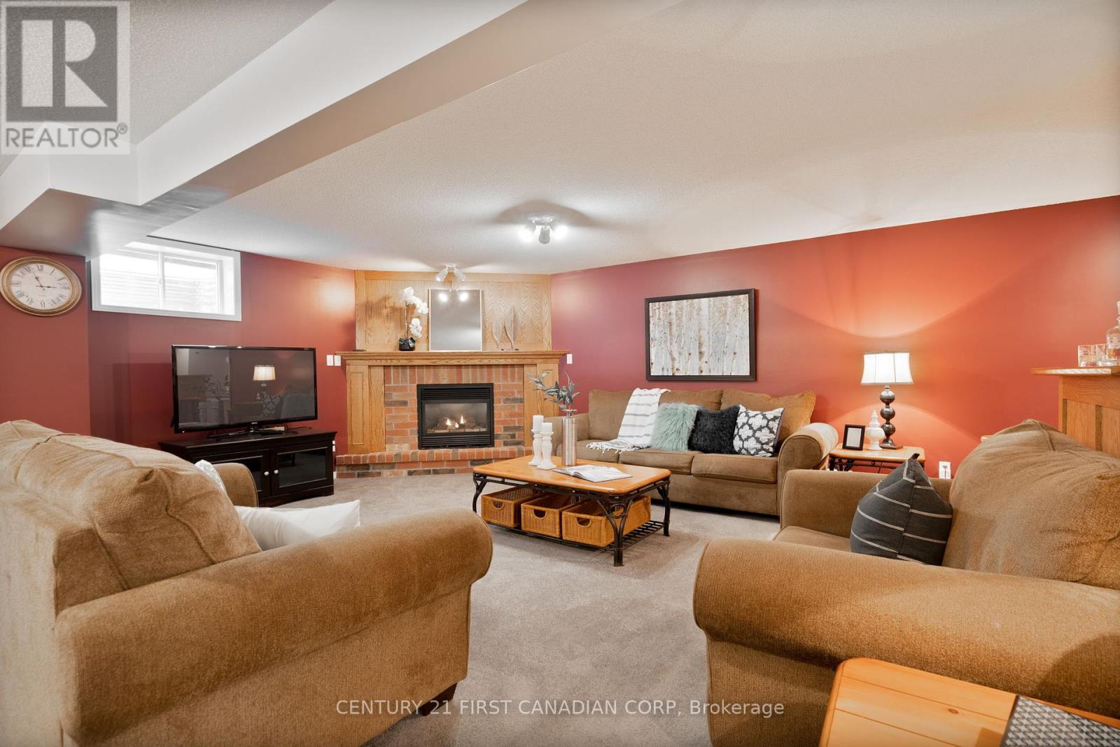 36 Juniper Crescent, Strathroy-Caradoc, Ontario  N7G 4G4 - Photo 19 - X12211364