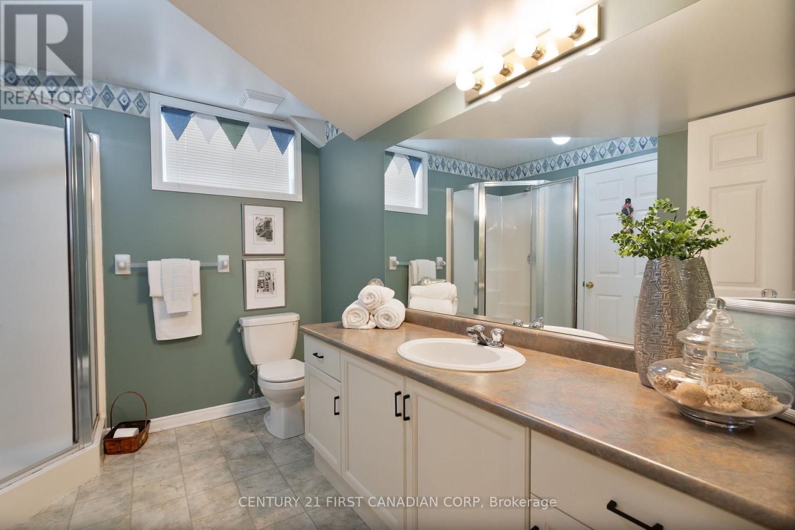 36 Juniper Crescent, Strathroy-Caradoc, Ontario  N7G 4G4 - Photo 24 - X12211364