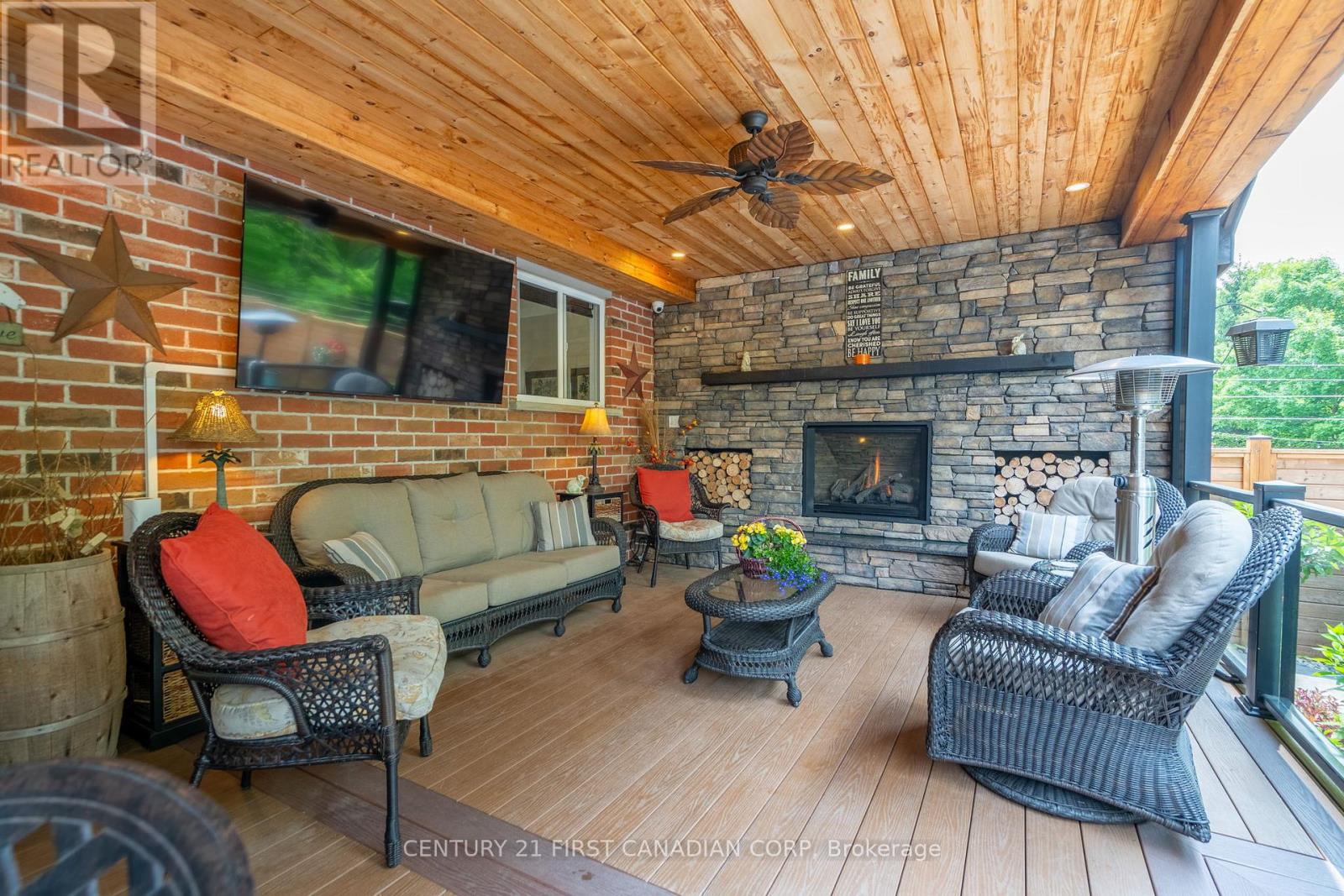 36 Juniper Crescent, Strathroy-Caradoc, Ontario  N7G 4G4 - Photo 30 - X12211364