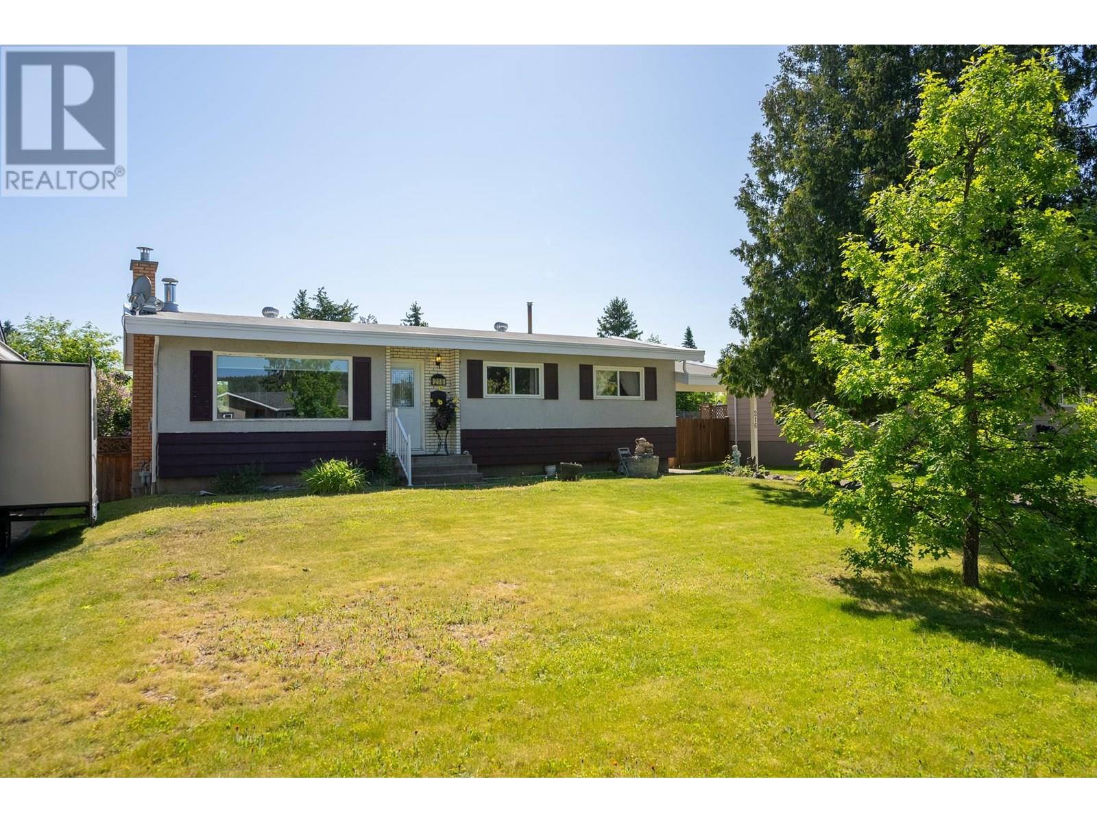 216 Portage Street, Prince George, British Columbia  V2M 4N4 - Photo 3 - R3014067