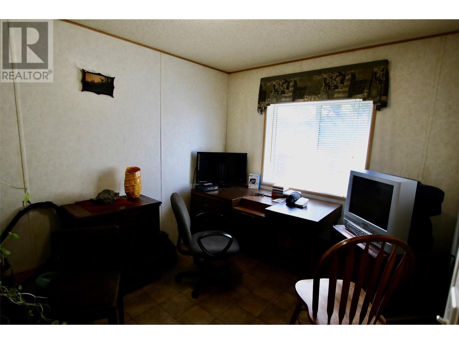 16 Pinewood Place, Tumbler Ridge, British Columbia  V0C 2W0 - Photo 16 - 10350686