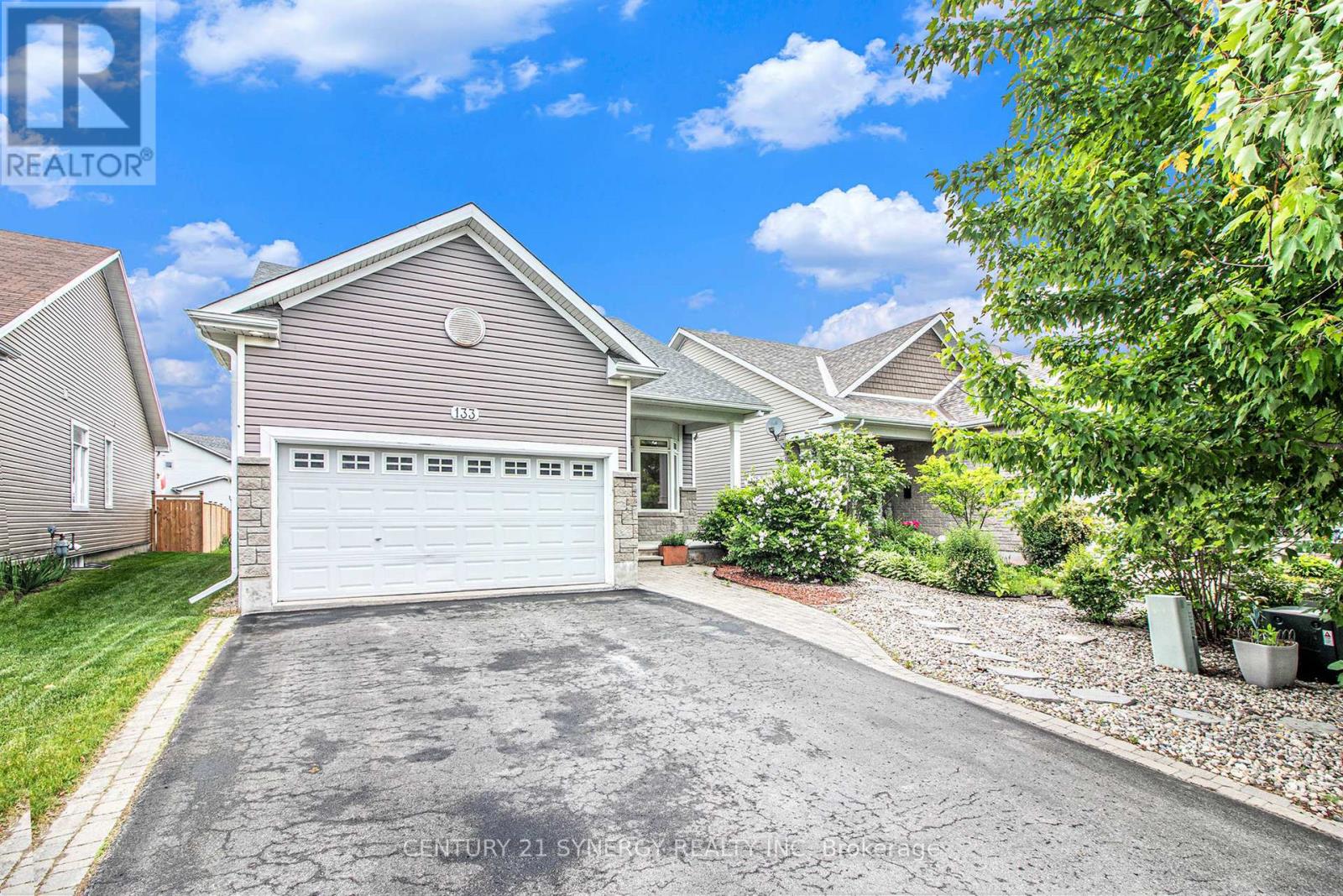 133 Royal Landing Gate, North Grenville, Ontario  K0G 1J0 - Photo 2 - X12211382