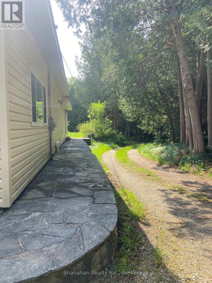 17 Little Cove Road S, Northern Bruce Peninsula, Ontario  N0H 2R0 - Photo 3 - X11939541