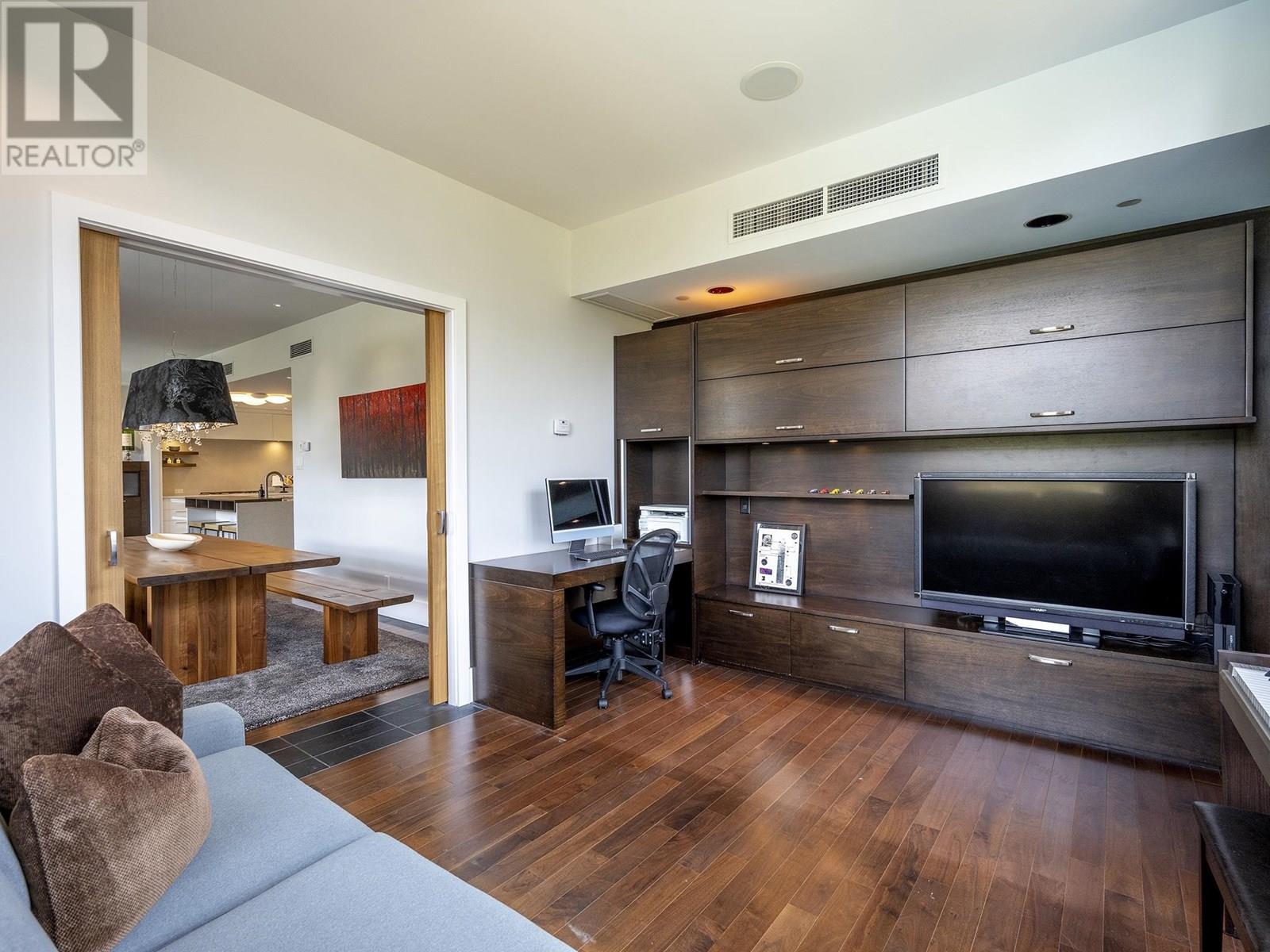 33 4617 Blackcomb Way, Whistler, British Columbia  V8E 0Y4 - Photo 14 - R3014052