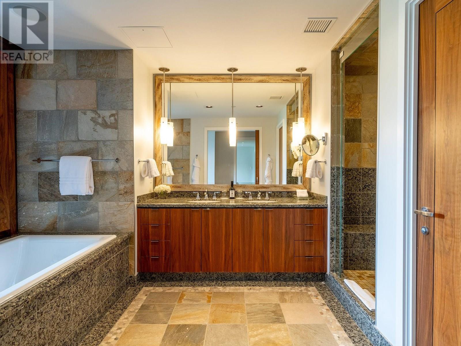 33 4617 Blackcomb Way, Whistler, British Columbia  V8E 0Y4 - Photo 19 - R3014052