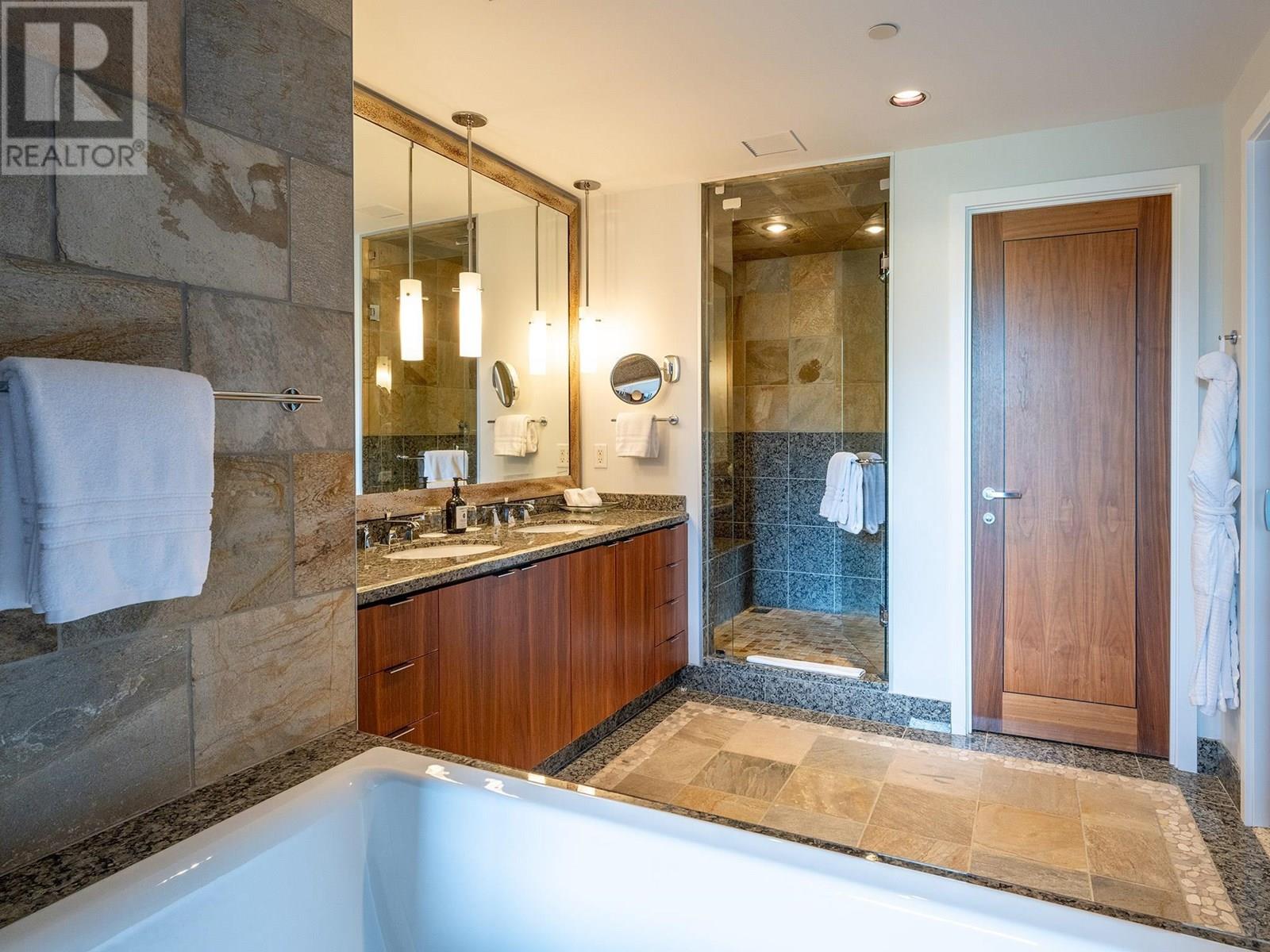 33 4617 Blackcomb Way, Whistler, British Columbia  V8E 0Y4 - Photo 20 - R3014052