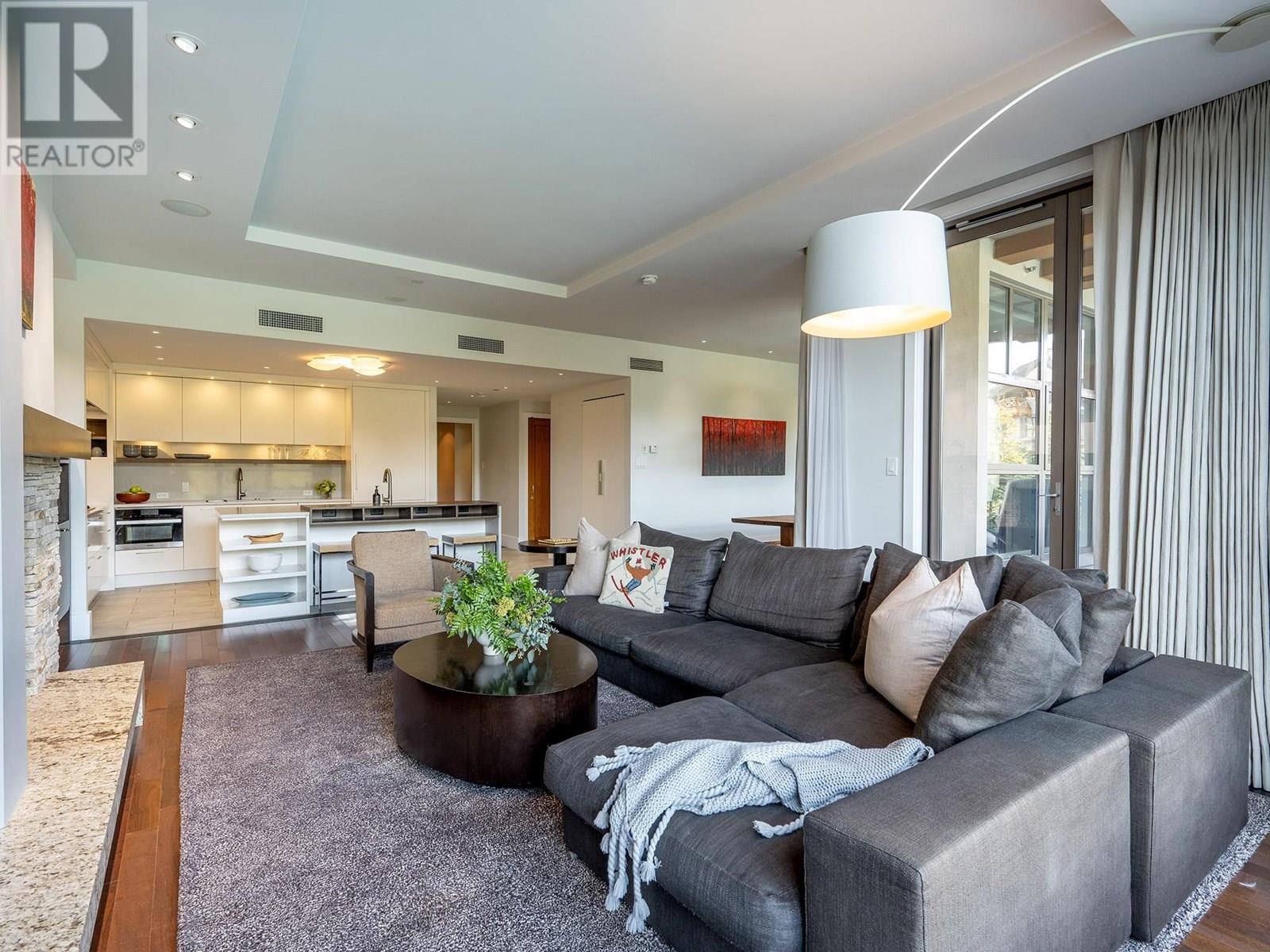 33 4617 Blackcomb Way, Whistler, British Columbia  V8E 0Y4 - Photo 4 - R3014052