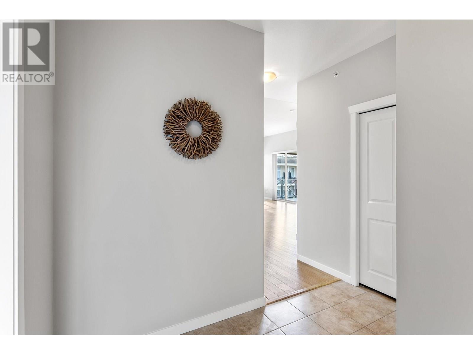 406 2336 Whyte Avenue, Port Coquitlam, British Columbia  V3C 0A7 - Photo 4 - R3014053