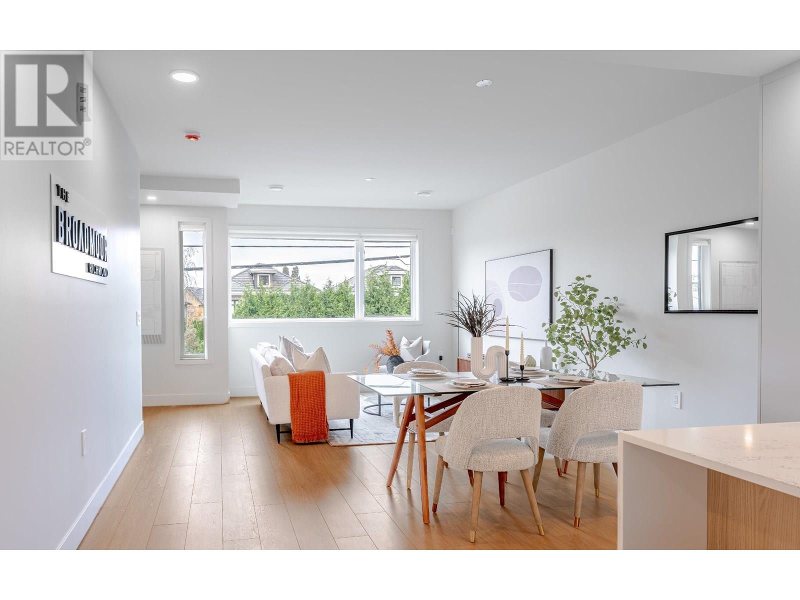 8 8300 NO. 3 ROAD, Richmond, British Columbia
