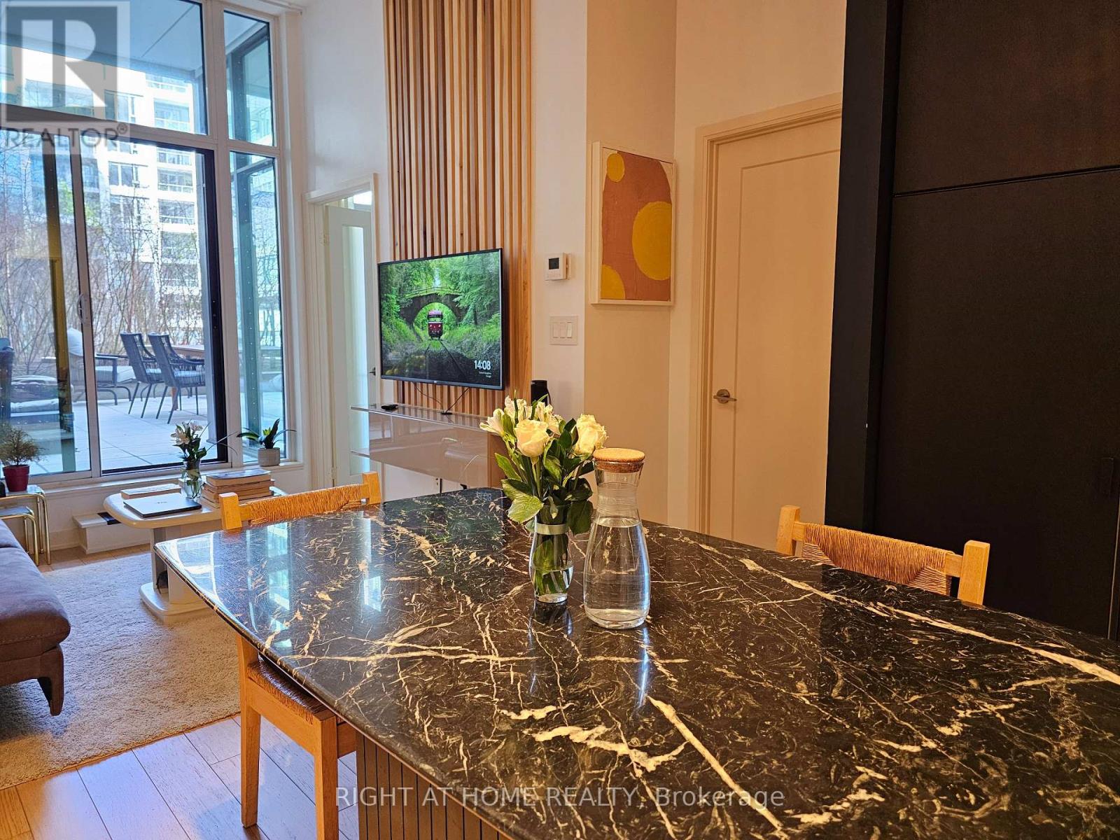 210 - 576 Front Street W, Toronto, Ontario  M5V 0P8 - Photo 19 - C12210585
