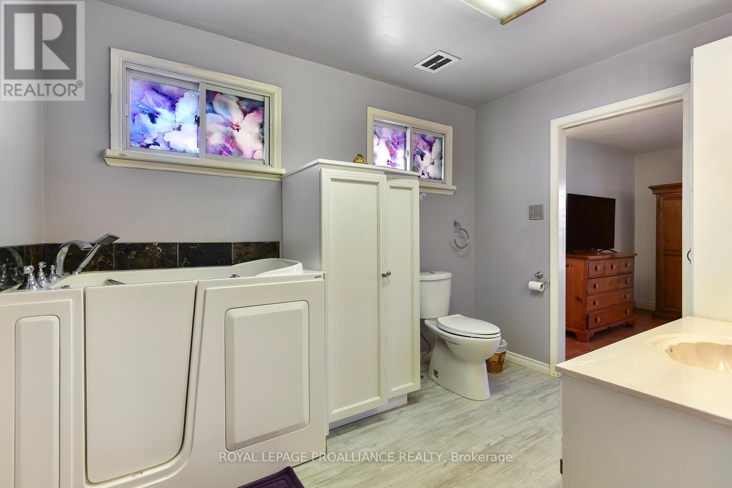 275 Boundary Street, Prescott, Ontario  K0E 1T0 - Photo 13 - X12211383