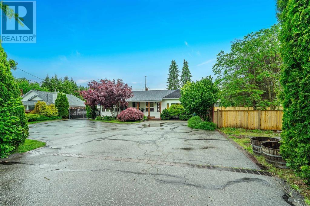 24985 Dewdney Trunk Road, Maple Ridge, British Columbia  V4R 1X4 - Photo 2 - R3014078