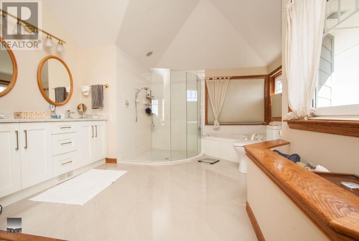 2605 Lawson Avenue, West Vancouver, British Columbia  V7V 2G3 - Photo 12 - R3014102