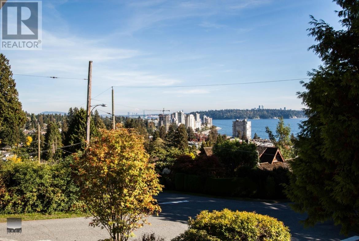 2605 Lawson Avenue, West Vancouver, British Columbia  V7V 2G3 - Photo 25 - R3014102