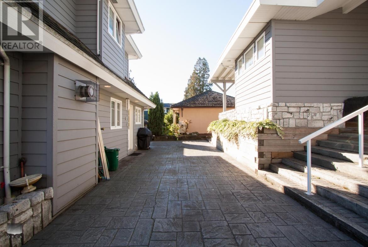 2605 Lawson Avenue, West Vancouver, British Columbia  V7V 2G3 - Photo 31 - R3014102