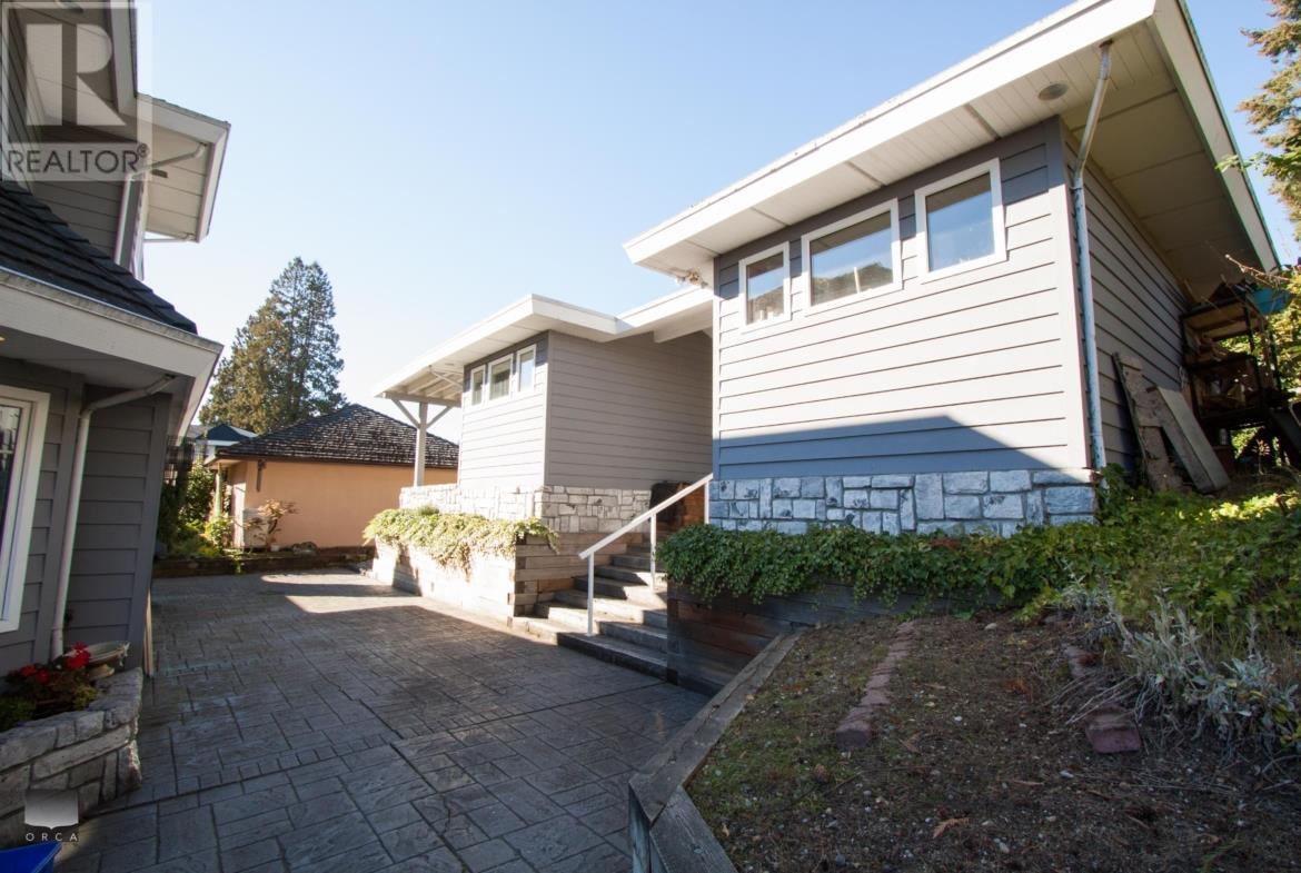 2605 Lawson Avenue, West Vancouver, British Columbia  V7V 2G3 - Photo 32 - R3014102