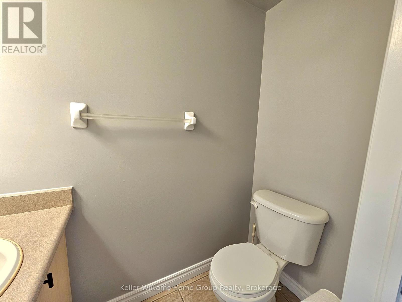 41 - 400 Wilson Avenue, Kitchener, Ontario  N2C 2S1 - Photo 10 - X12211384