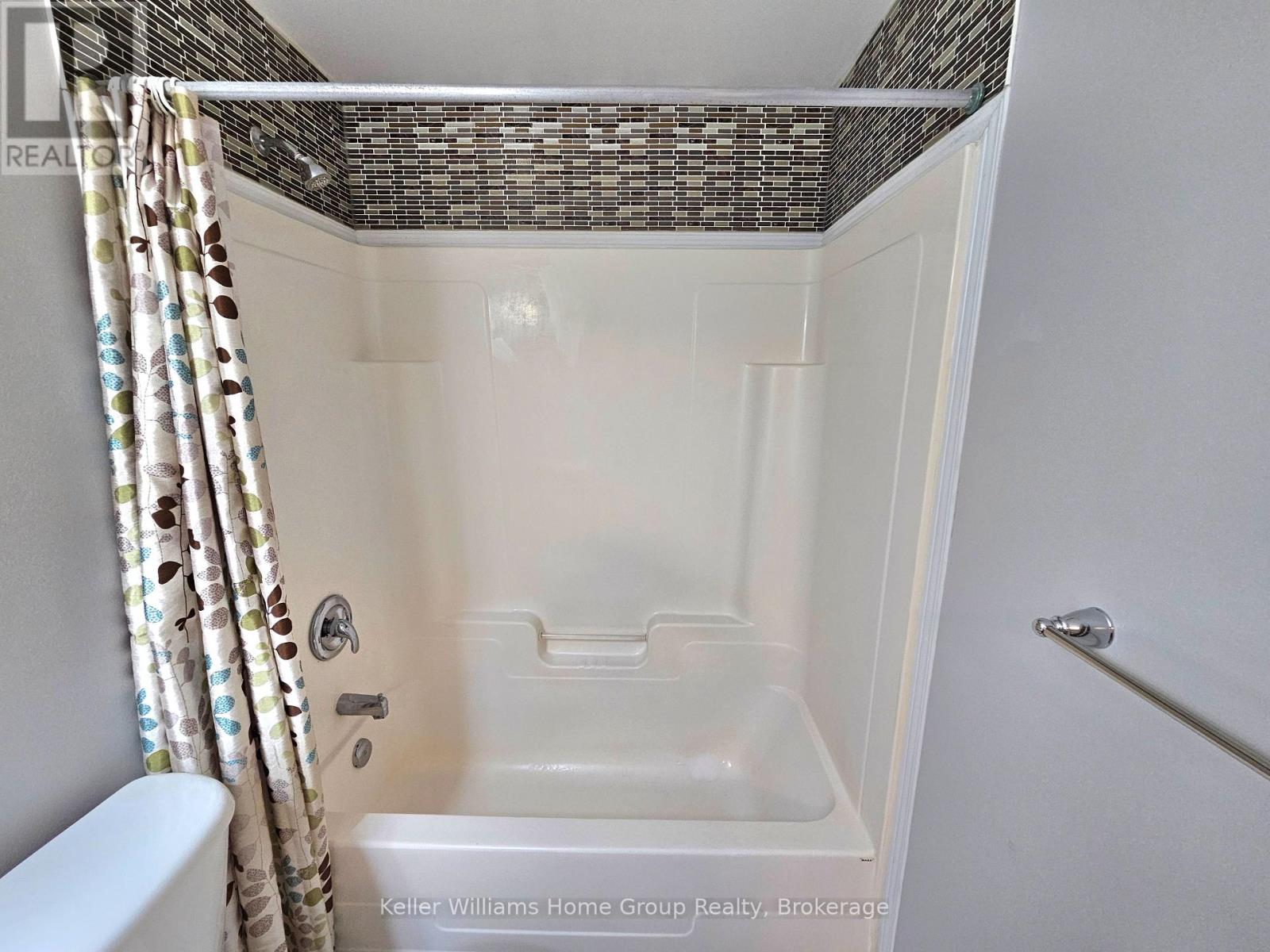 41 - 400 Wilson Avenue, Kitchener, Ontario  N2C 2S1 - Photo 27 - X12211384