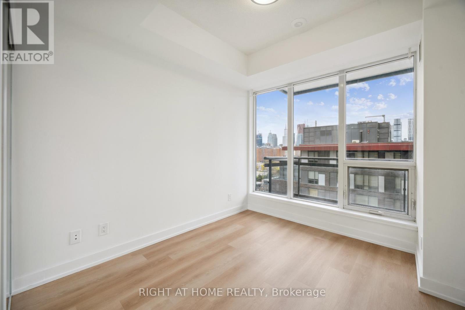 1005 - 225 Sackville Street, Toronto, Ontario  M5A 0B9 - Photo 12 - C12211381